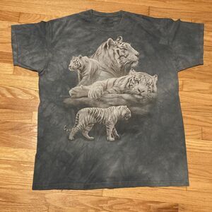 White Tigers The Mountain Tie Dye Cotton T Shirt 22.5"x 31.5"x 3"